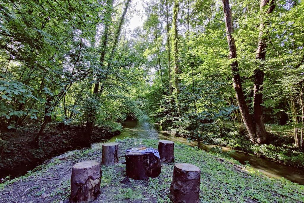 Uw Eigen Boerderij Bij Le Moulin De La Place Hargicourt 外观 照片