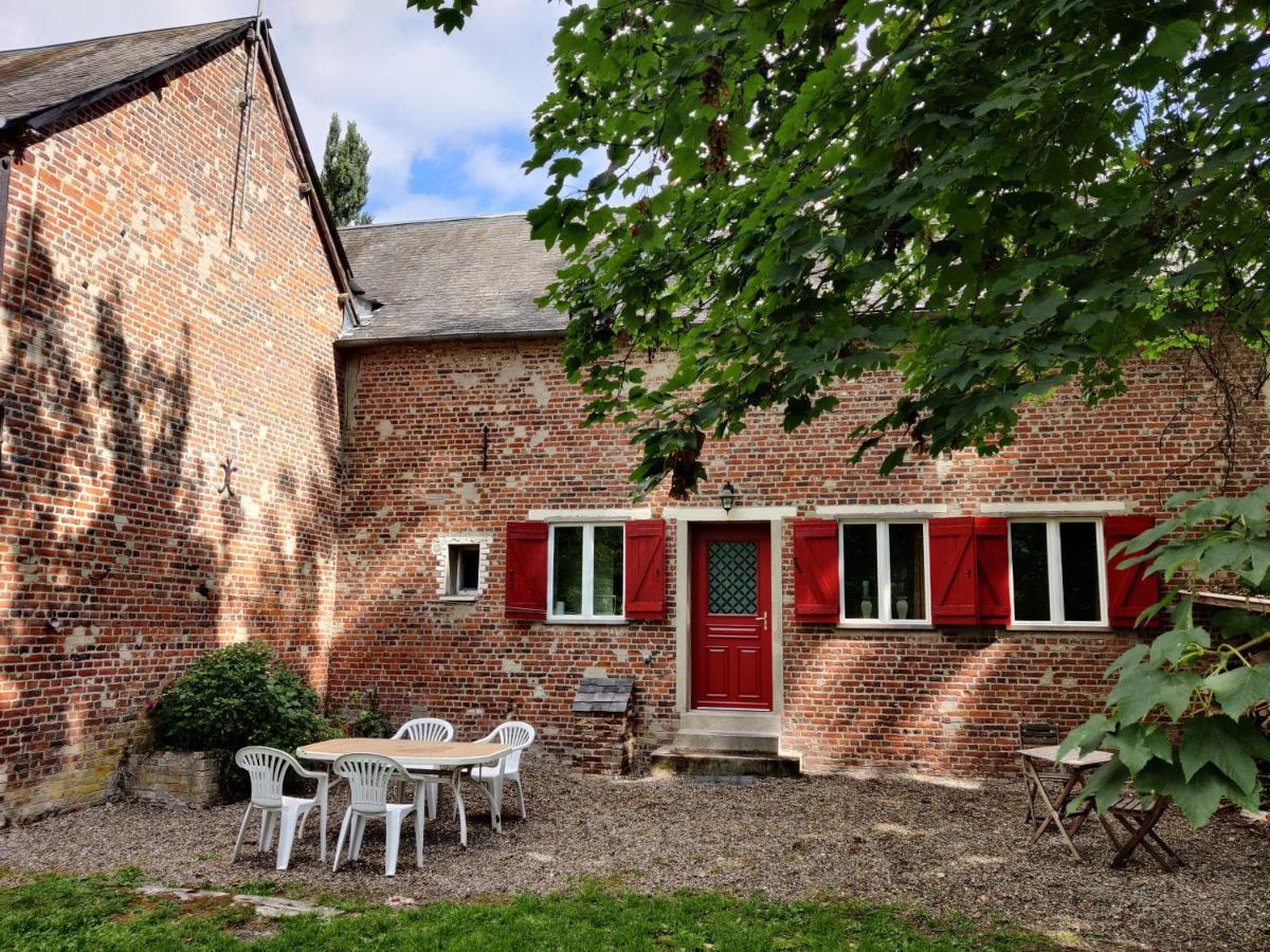 Uw Eigen Boerderij Bij Le Moulin De La Place Hargicourt 外观 照片